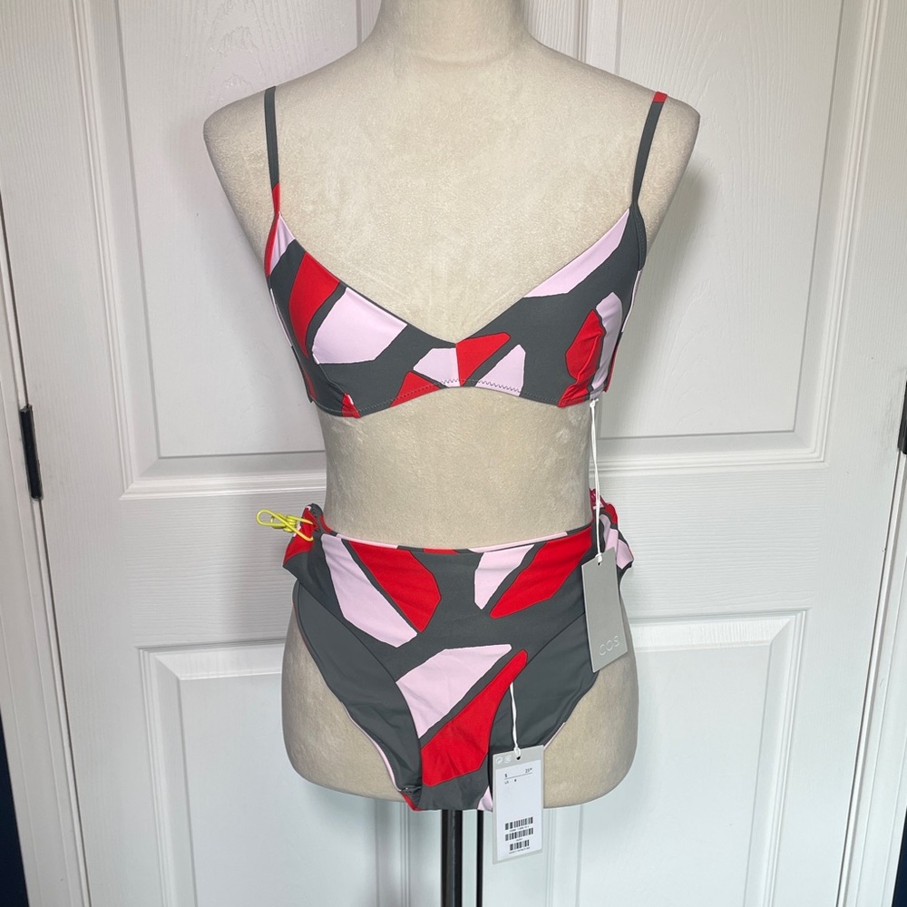NWT COS Pink Red White Gray Geometric Triangle Bikini Top Sz 6 & Bottom Sz 8